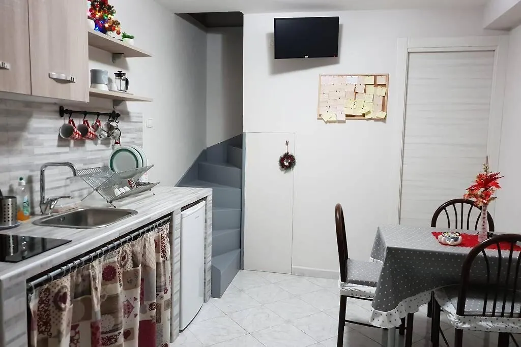 Sisella Basso Suite Dayuse نابولي 0*,  إيطاليا